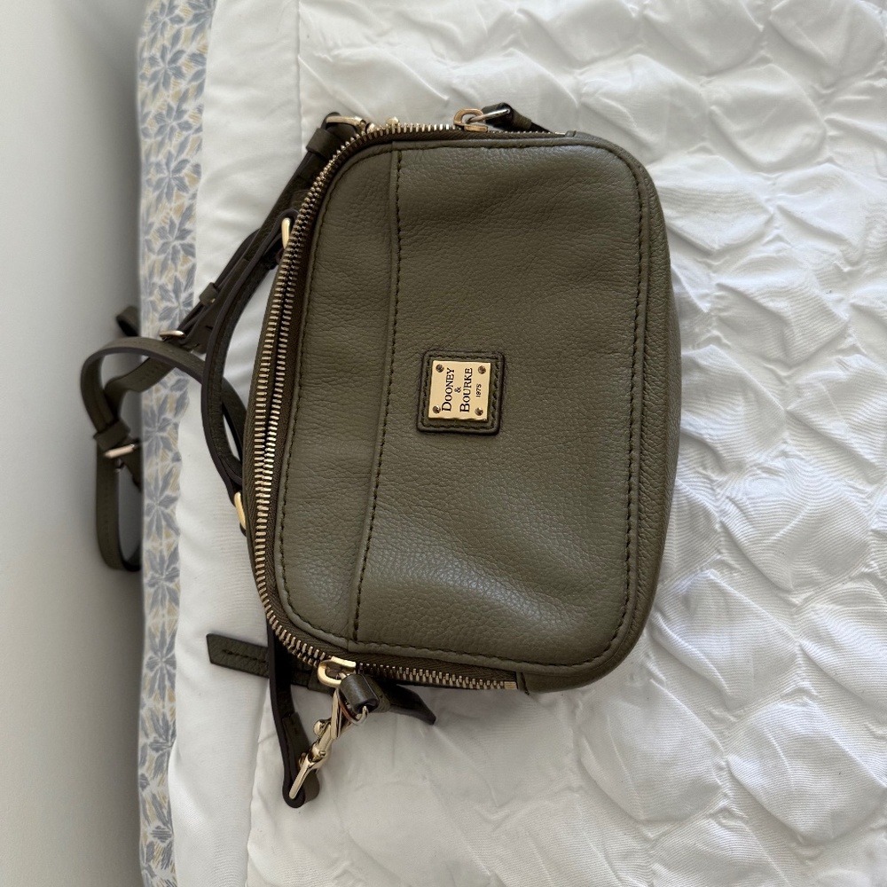 Dooney & Bourke Crossbody